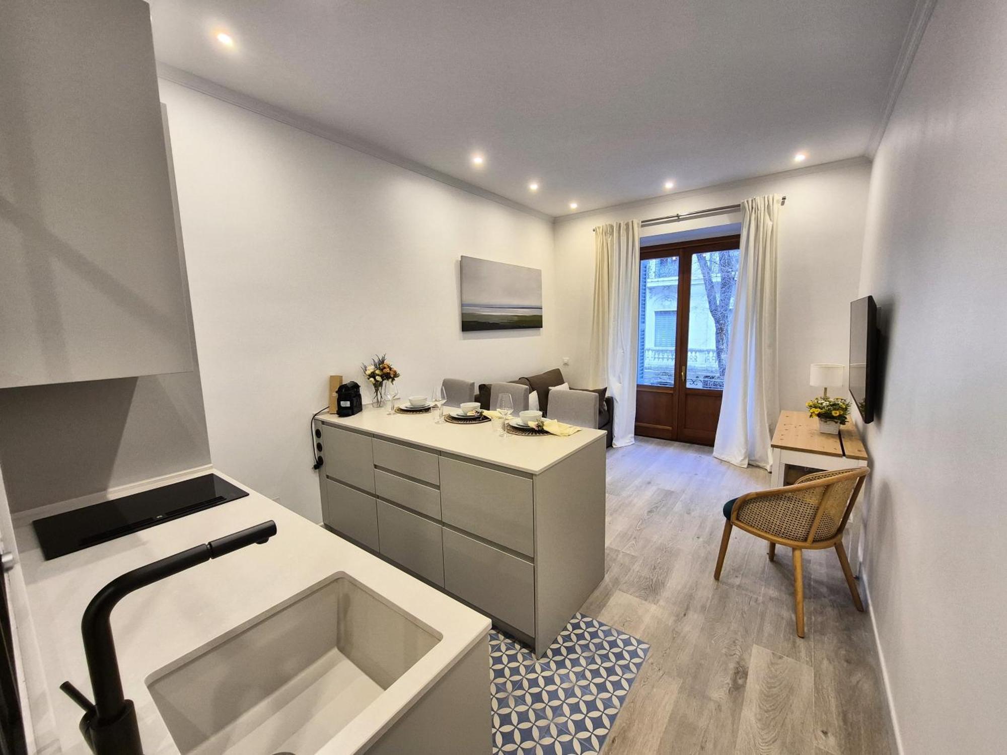 Apartamentos Plaza De Espana Madrid Exteriér fotografie