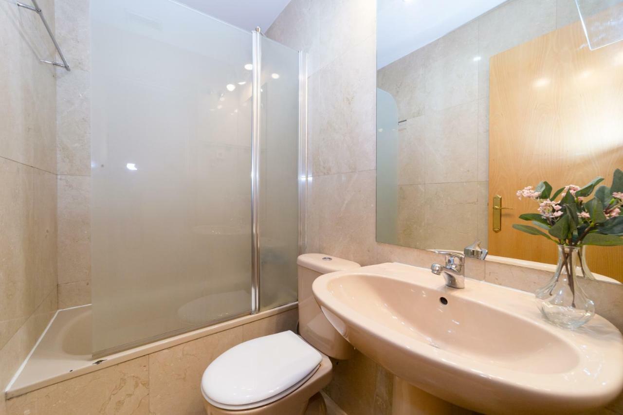 Apartamentos Plaza De Espana Madrid Exteriér fotografie